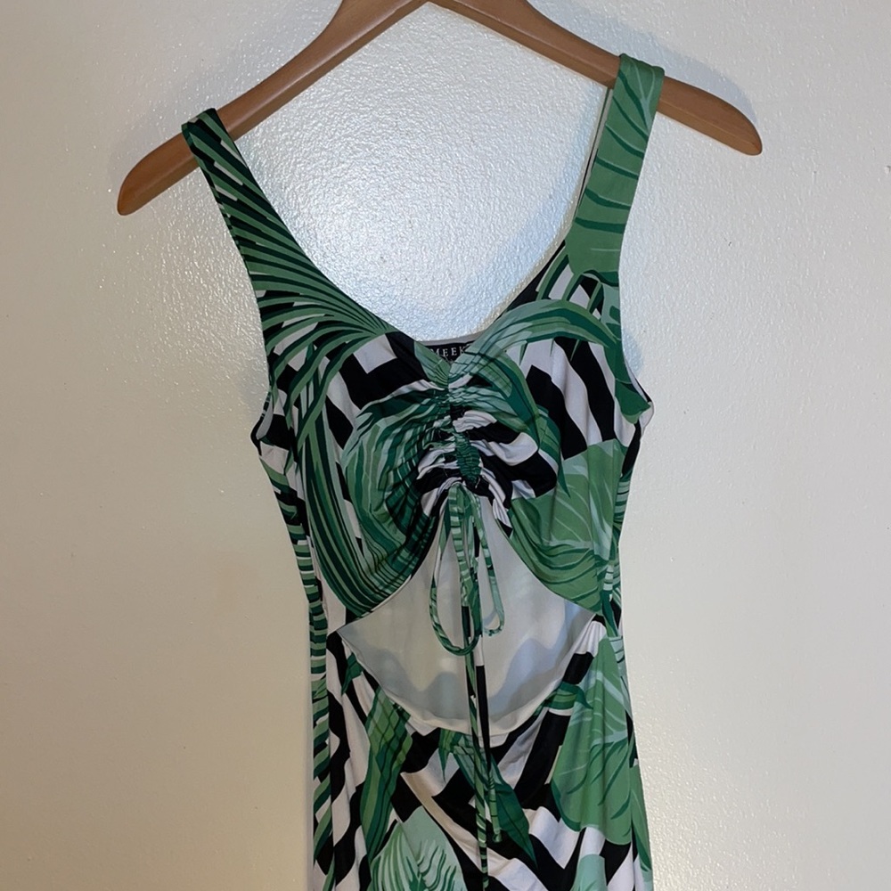 🍂 Tropical dress 🍁 - Picture 2 of 3